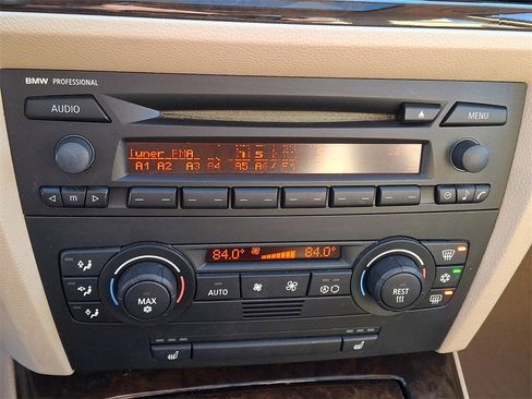 Used 2006 BMW 325i Sedan image 16