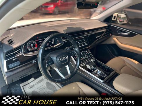 Used 2021 Audi Q8 Premium image 12