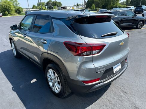 Used 2024 Chevrolet TrailBlazer LS w/ LS Convenience Package FWD image 7