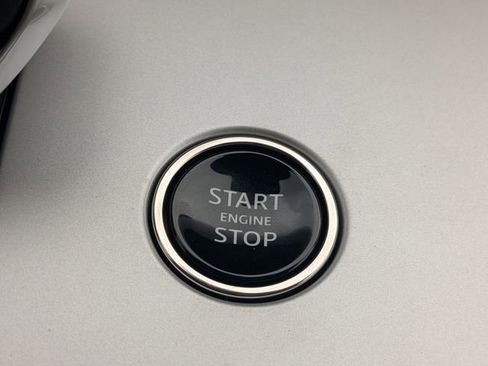 New 2026 Land Rover Range Rover SE image 33