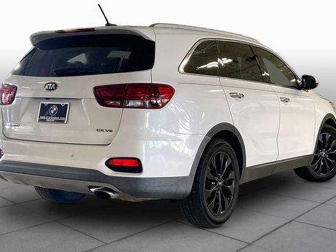 Used 2020 Kia Sorento EX FWD image 12