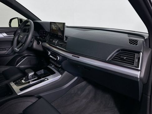 Used 2023 Audi Q5 2.0T Prestige w/ Prestige Package AWD/4WD image 30