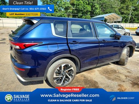 Used 2023 Mitsubishi Outlander SE FWD image 4
