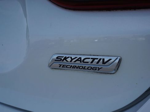 Used 2014 MAZDA MAZDA6 Touring w/ Touring Technology Package FWD image 9