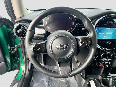 Used 2023 MINI Cooper 2-Door Hardtop image 11