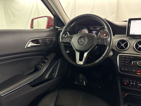 Used 2015 Mercedes-Benz GLA 250 4MATIC image 28