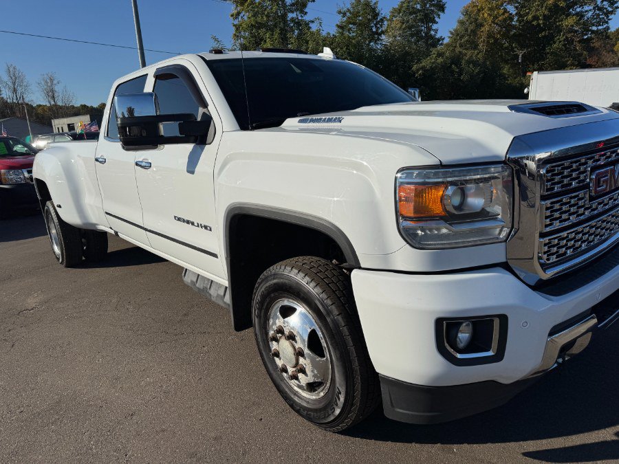 Used 2019 GMC Sierra 3500 Denali AWD/4WD image 12