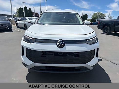 New 2026 Volkswagen Tiguan SE AWD/4WD image 8