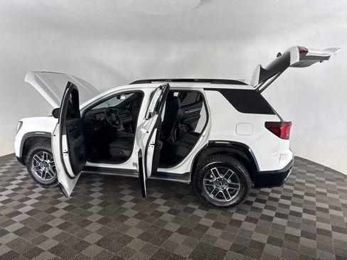 Used 2026 GMC Terrain AT4 AWD/4WD image 21