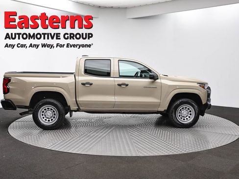 Used 2023 Chevrolet Colorado W/T RWD image 4