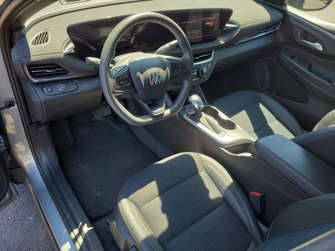 Used 2025 Buick Envista Preferred FWD image 18