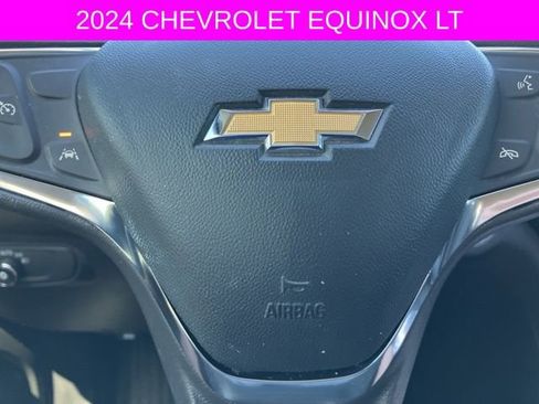 Used 2024 Chevrolet Equinox LT image 31