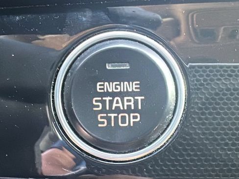 Used 2020 Kia Sportage EX w/ EX Technology Package FWD image 24