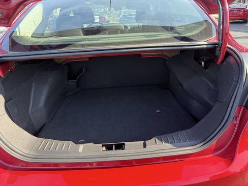 Used 2012 Ford Focus SE FWD image 19