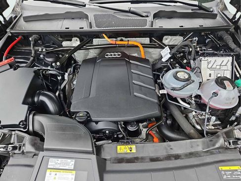 Certified 2024 Audi Q5 e Premium AWD/4WD image 34
