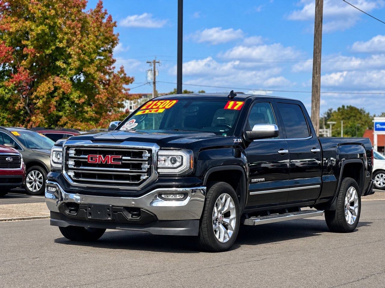 Used 2017 GMC Sierra 1500 SLT w/ SLT Premium Package AWD/4WD image 3