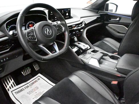 Used 2023 Acura MDX A-Spec image 2
