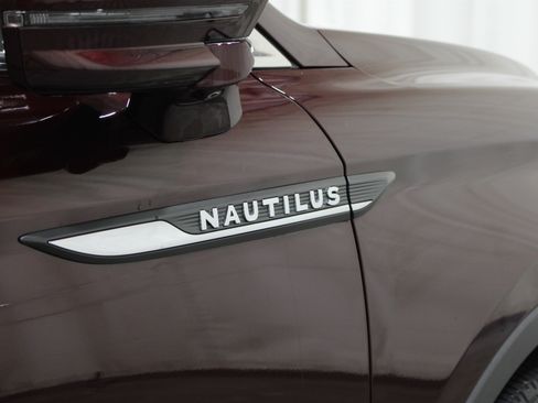 Used 2019 Lincoln Nautilus Reserve w/ Ultimate Package image 31
