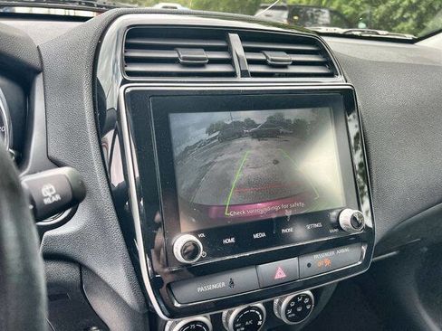 Used 2021 Mitsubishi Outlander Sport SE FWD image 14