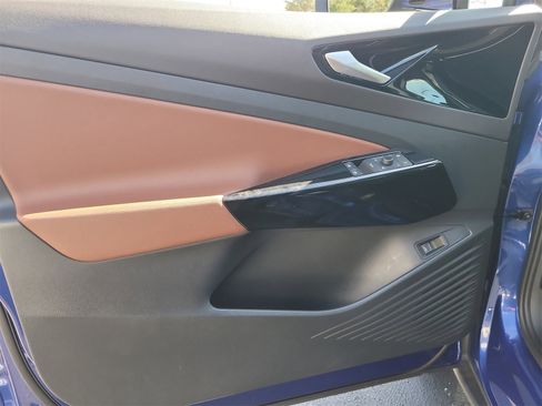 Used 2022 Volkswagen ID.4 Pro S image 16