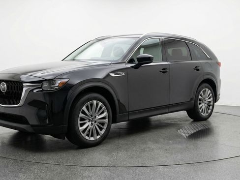 Used 2025 MAZDA CX-90 3.3 Turbo w/ Preferred Package image 3
