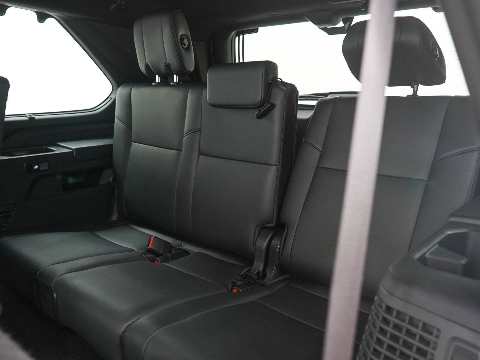 Used 2025 Toyota Sequoia Platinum AWD/4WD image 15