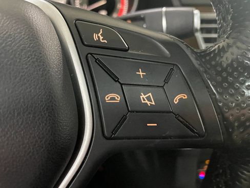 Used 2016 Mercedes-Benz E 350 4MATIC Sedan image 39