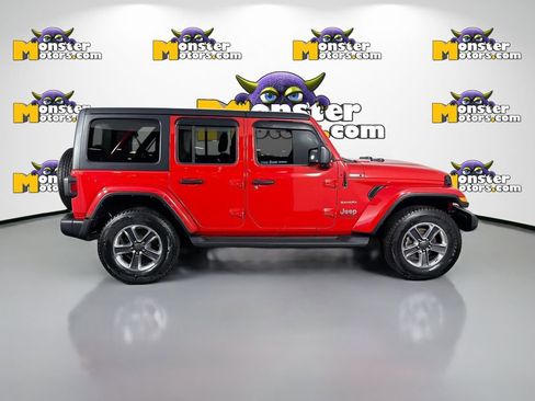 Used 2021 Jeep Wrangler Unlimited Sahara image 4