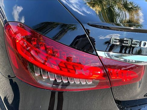 Used 2022 Mercedes-Benz E 350 Sedan image 29