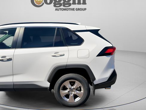 Used 2022 Toyota RAV4 XLE image 5