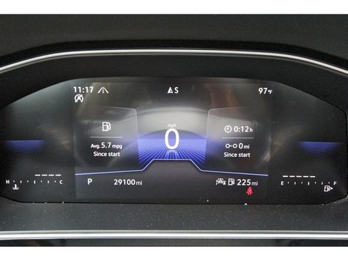 Used 2025 Volkswagen Jetta SE w/ Sunroof Package FWD image 13
