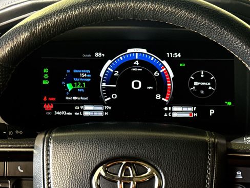 Used 2022 Toyota Tundra 1794 Edition w/ Advanced Package AWD/4WD image 17