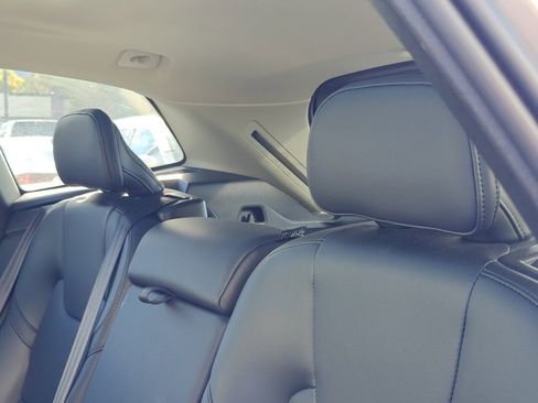 Used 2025 Volvo XC60 B5 Core image 26