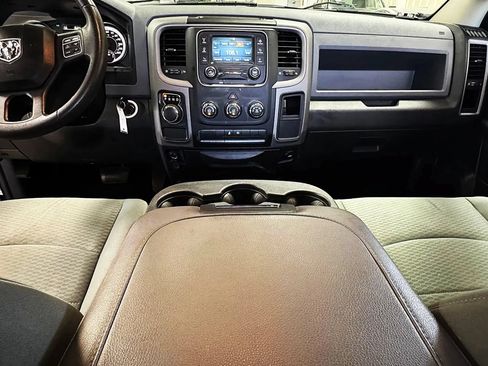 Used 2014 RAM 1500 Express RWD image 16