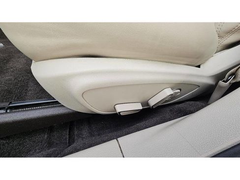 Used 2018 Lincoln MKZ Reserve image 27