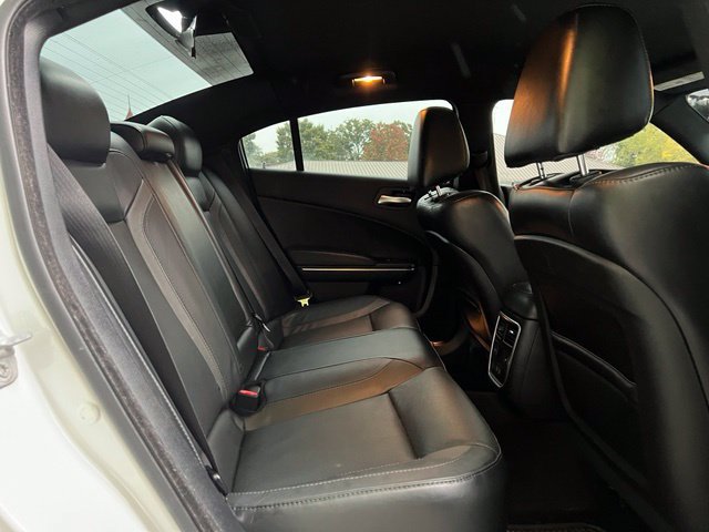 Used 2015 Dodge Charger R/T w/ Plus Group RWD image 16
