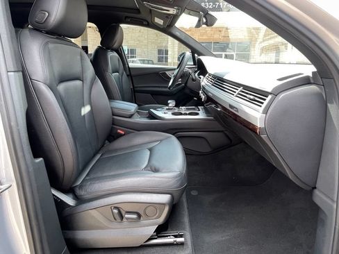 Used 2018 Audi Q7 2.0T Premium Plus w/ Premium Plus Package AWD/4WD image 29