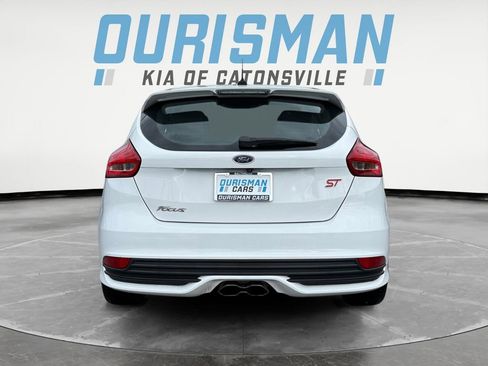 Used 2018 Ford Focus ST w/ Equipment Group 401A image 5