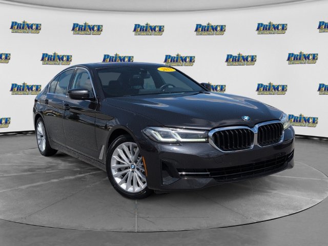 Used 2022 BMW 530i xDrive w/ Premium Package AWD/4WD image 3