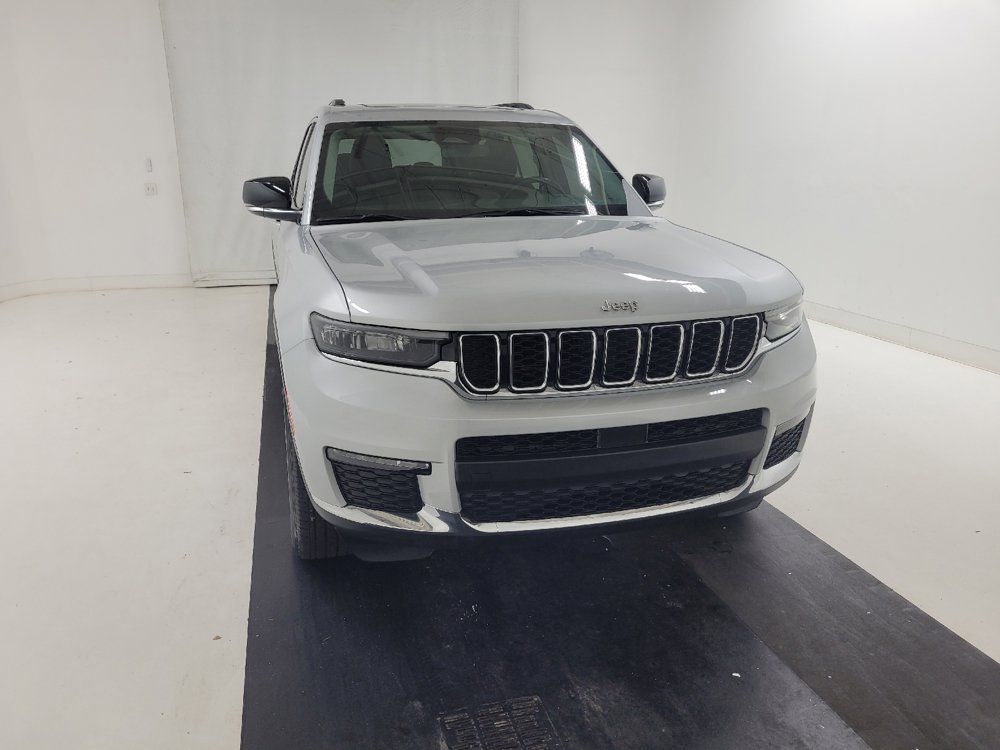 Used 2022 Jeep Grand Cherokee L Limited RWD image 14