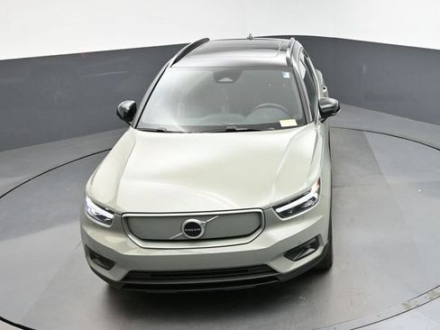 Used 2021 Volvo XC40 P8 Recharge w/ Advanced Package AWD/4WD image 19