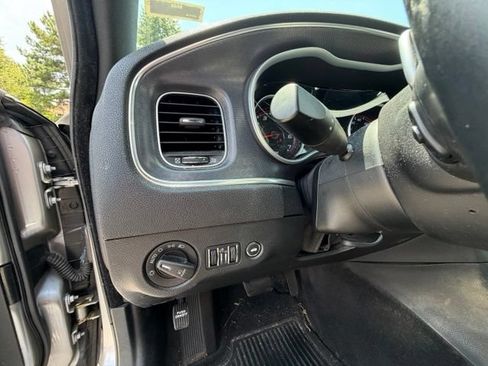 Used 2015 Dodge Charger R/T RWD image 13