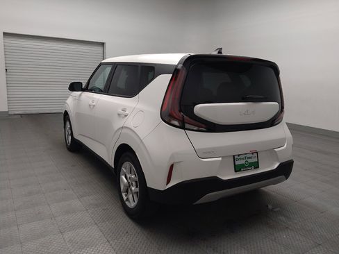 Used 2025 Kia Soul LX w/ LX Technology Package image 5
