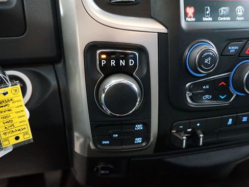 Used 2017 RAM 1500 Outdoorsman AWD/4WD image 36