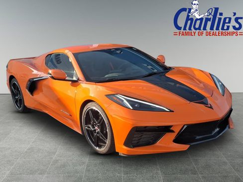 Used 2024 Chevrolet Corvette Stingray Coupe RWD image 3