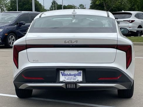 Used 2025 Kia K4 FWD image 5