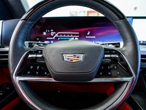 Used 2025 Cadillac Escalade Sport Platinum w/ LPO, Floor Liner Package image 43