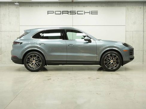 New 2026 Porsche Cayenne AWD/4WD image 8
