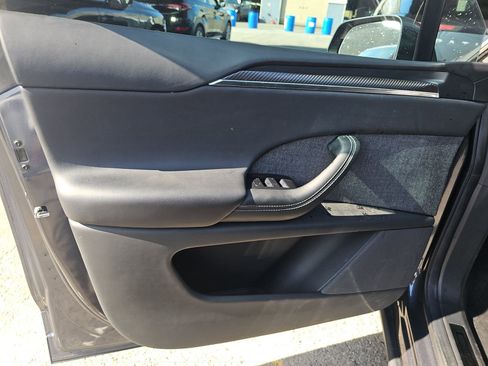 Used 2023 Tesla Model X Plaid image 16