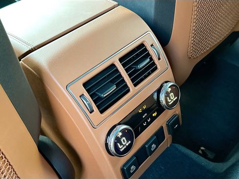 Used 2021 Jaguar F-PACE SVR image 25